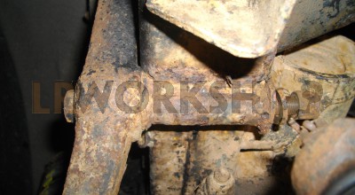 FAIL: Trying to remove a Defender panhard chassis bracket bolt