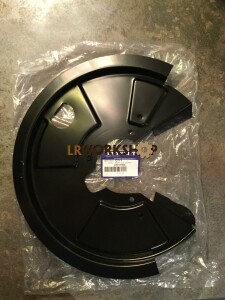 LR017960 - Shield-disc rear brake, RH