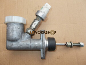 STC500100 - Clutch Master Cylinder - From 7A